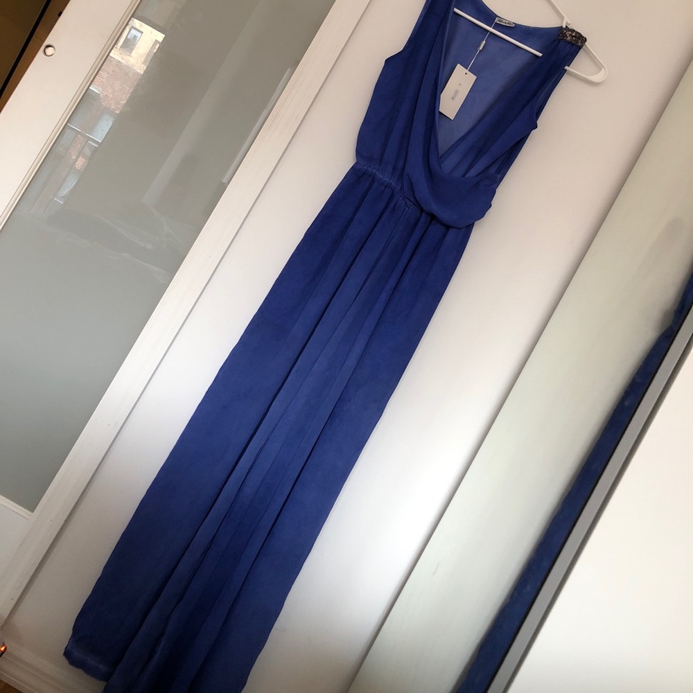 Long blue dress